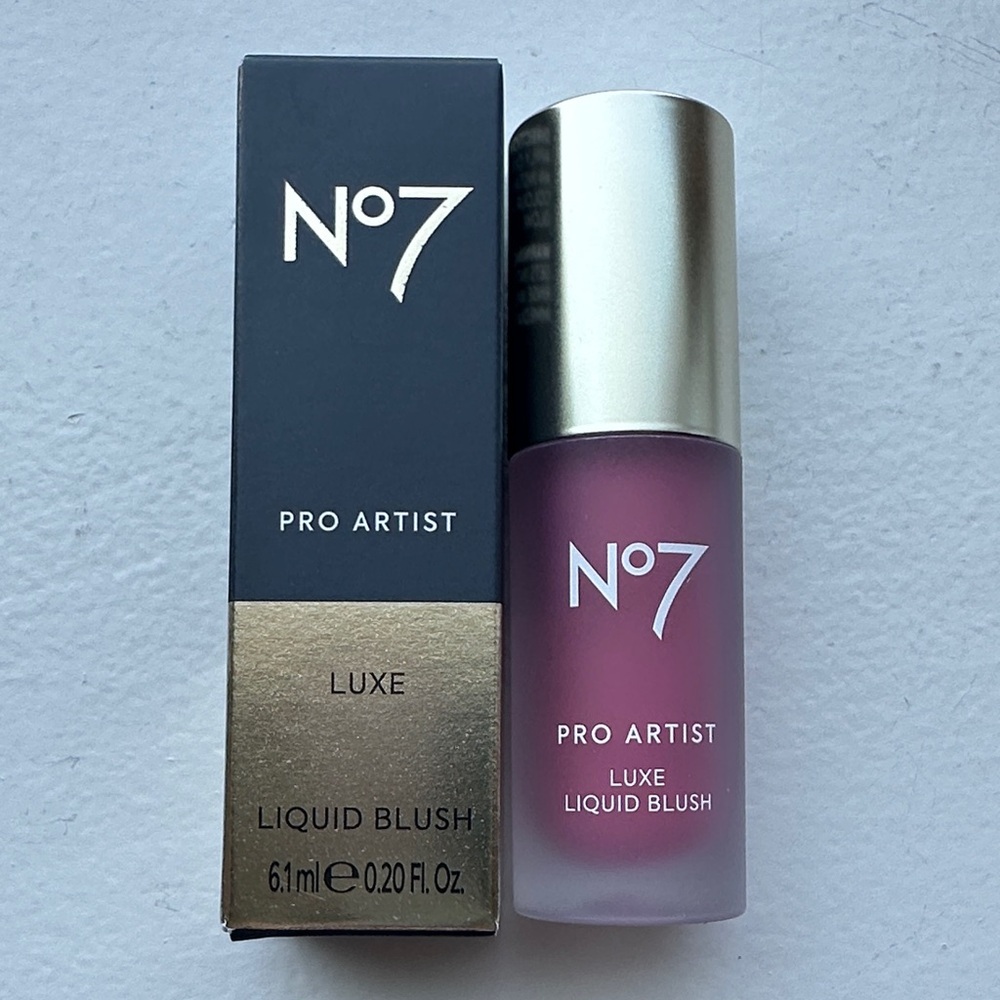 No7 Pro Artist Luxe Liquid Blush - Pink Blush NIB